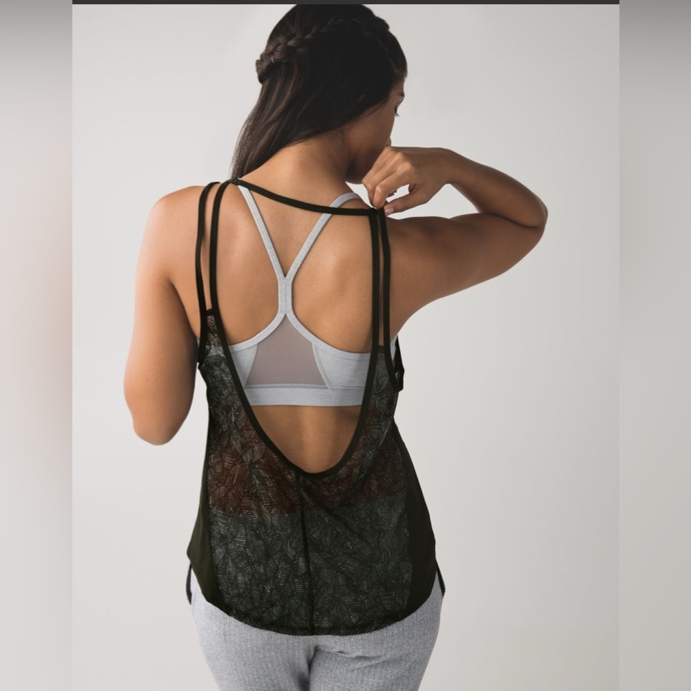 Lululemon Cool to Street tank Gator Green/Jazzy White Gator Green